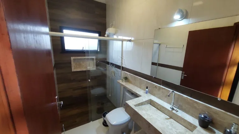 Imagem Casa em Condominio no Bairro do Horto com segurança 24 horas