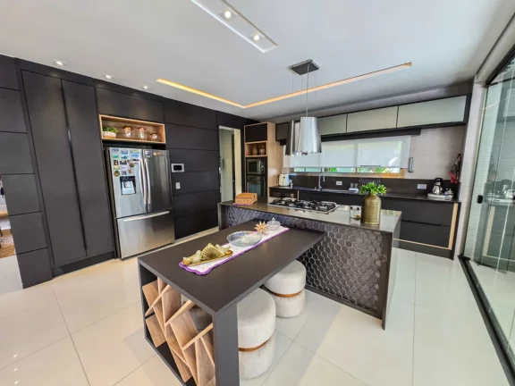 Imagem Imperdível casa à venda na Riviera de São Lourenço Módulo 12: 7 quartos, 7 suítes, 3 salas, 4 vagas, 642m² de área!