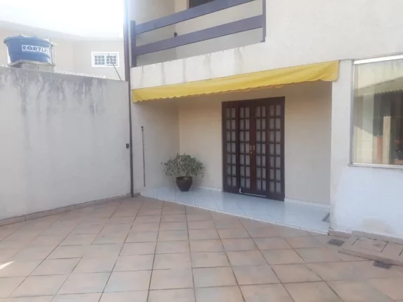 Imagem Sobrado com 2 dormitórios à venda, 200 m² por R$ 800.000,00 - Vila Urupês - Suzano/SP
