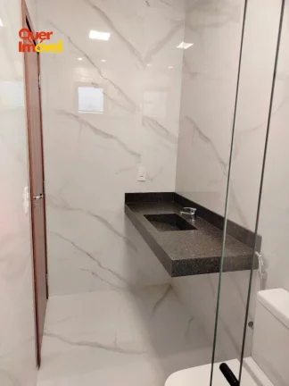 Imagem Casa de Alto Padrão em Condomínio - com 3 Suítes no Jardim Valencia, Ribeirão Preto-SP: 156m², 4 Vagas de Garagem