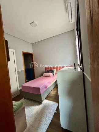 Imagem Casa Térrea de Alto Padrão à Venda - 140m² de Conforto e Modernidade!

Esta linda casa térrea d...