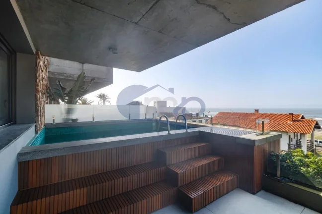 Imagem Apartamento á venda com 4 suítes na Prainha em Torres/RS