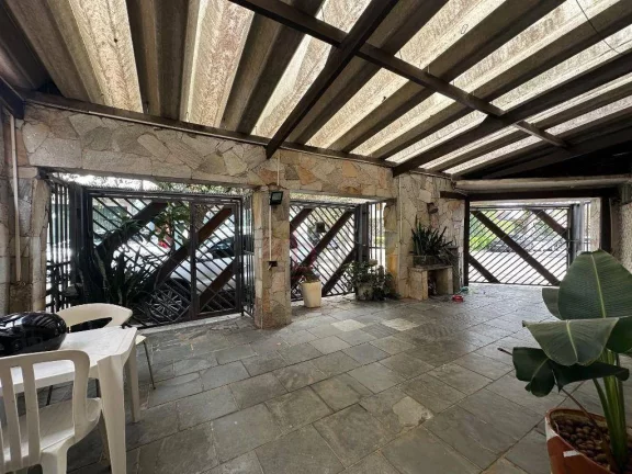 Imagem Casa com 4 dormitórios e 260m2 à venda no Brooklin, ótima localização!