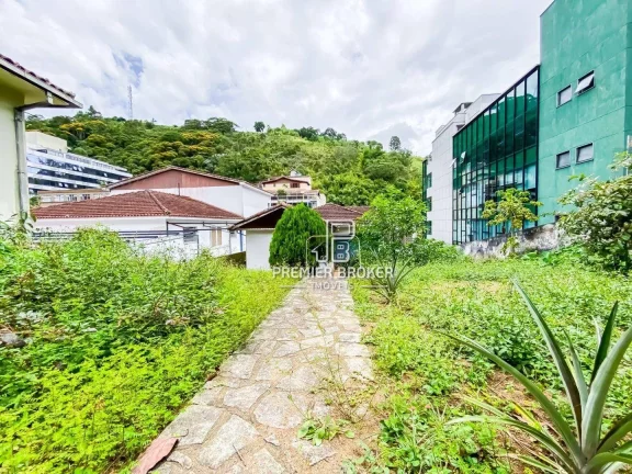 Imagem Terreno à venda, 872 m² por R$ 7.000.000,00 - Várzea - Teresópolis/RJ