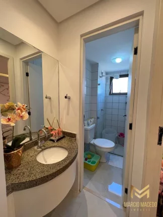 Imagem Apartamento com 2 dormitórios à venda, 67 m² por R$ 750.000,00 - Meireles - Fortaleza/CE