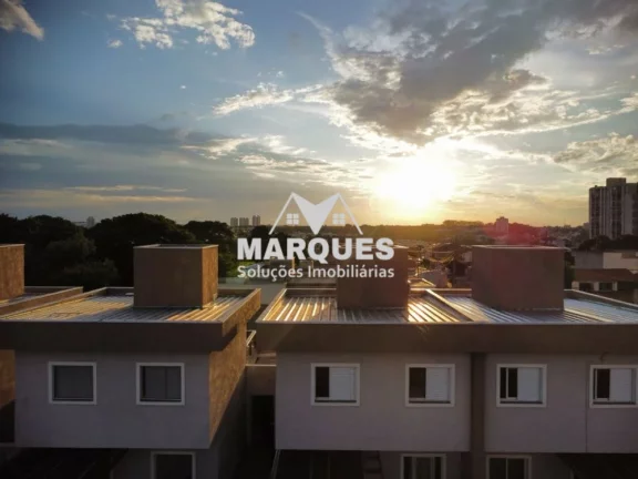 Imagem Sobrado em condominio c/ 2 suites e 2 vagas