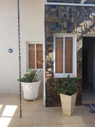 Imagem Casa Pronta para Morar.