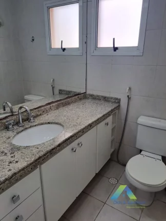 Imagem Apartamento de 101m² com 3 dormitórios, 2 suítes, 2 vagas cobertas em localização privilegiada na área nobre da Vila Mariana/Zsul..