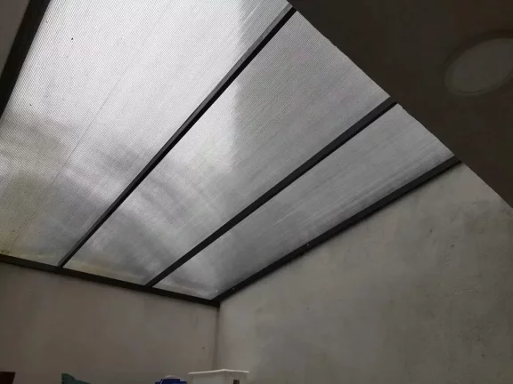 Imagem Casa com 2 dormitórios e 2 vagas de garagem - Morro do Meio | Joinville/SC