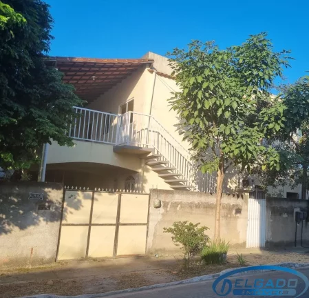 Imagem DELGADO aluga CASA em Itaboraí-RJ, Bairro Ampliação: 1 quarto, 1 sala, 1 banheiro