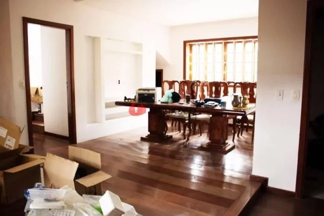 Imagem Casa à venda 4 Quartos, 3 Suites, 5 Vagas, 640M², Santa Maria, São Caetano do Sul - SP