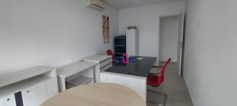 Imagem Sala comercial completa com sala de reunião e copa na Vila Rica, Santos