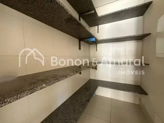 Imagem Imóvel amplo à venda com 4 quartos, sendo 4 suítes e 5 banheiros e 1 lavabo. Este imóvel está b...