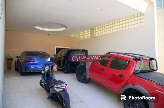 Imagem Sobrado com 3 dormitórios à venda, 400 m² por R$ 2.200.000 - Parque Renato Maia - Guarulhos/SP