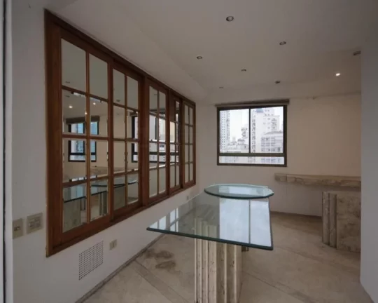 Imagem EXCELENTE OPORTUNIDADE !! Cobertura duplex em rua fechada com vista para o Vale do Pacaembu!! Origin...