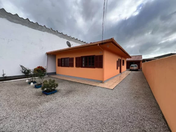 Casa para Venda em Florianópolis / SC no bairro São João do Rio Vermelho