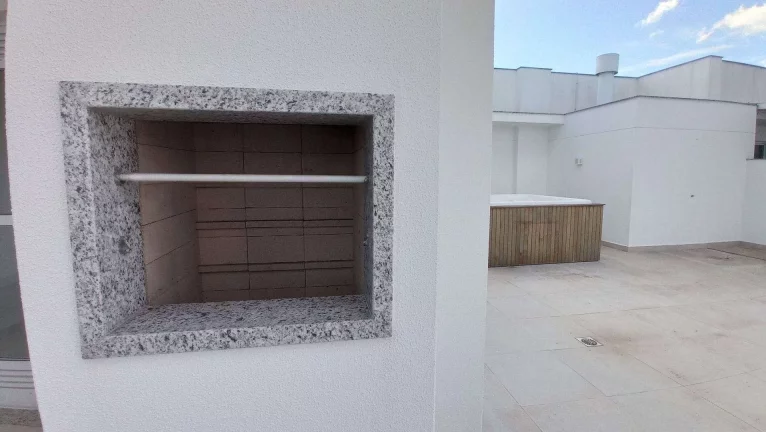 Imagem Cobertura à Venda com 3 Dormitórios (1 suíte), 156 m² - Agronômica - Florianópolis/SC
