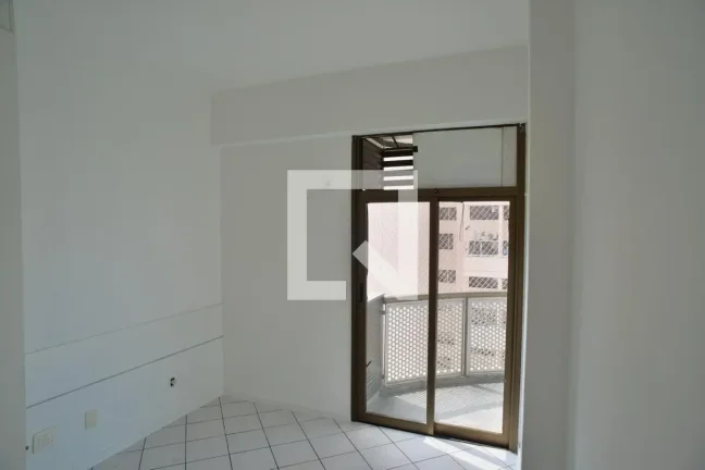 Imagem Apartamento à Venda - Barra da Tijuca, 2 Quartos, 72 m2