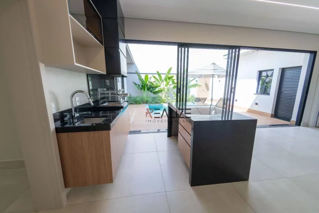 Imagem Casa de esquina com 3 suítes e escritório – A venda R$1.690.000 – Condomínio Fechado em Indaiatuba/SP