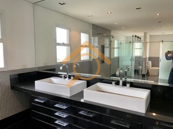 Imagem Casa de luxo em condomínio no Jardim Petrópolis: 4 quartos, 4 suítes, 3 salas, 6 banheiros, 6 vagas de garagem, 626m². Venha conferir!