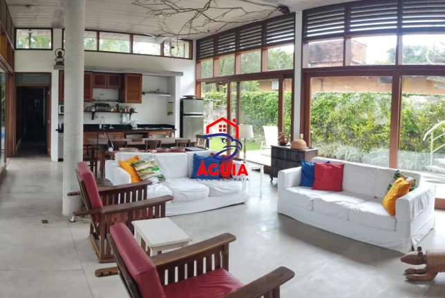 Imagem Lindíssima casa de condomínio na Domingas Dias pertinho da praia!!