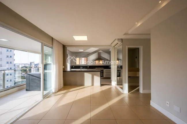Imagem Apartamento sofisticado à venda no coração do Cambuí, em prédio moderno com lazer completo e po...