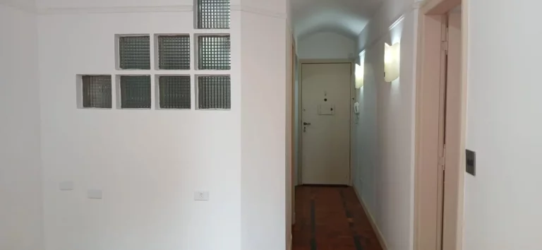 Imagem Apartamento Reformado com 2 quartos na Casper Libero -Luz