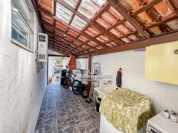 Imagem Casa à venda, 185 m² por R$ 950.000,00 - Jardim Cascata - Teresópolis/RJ