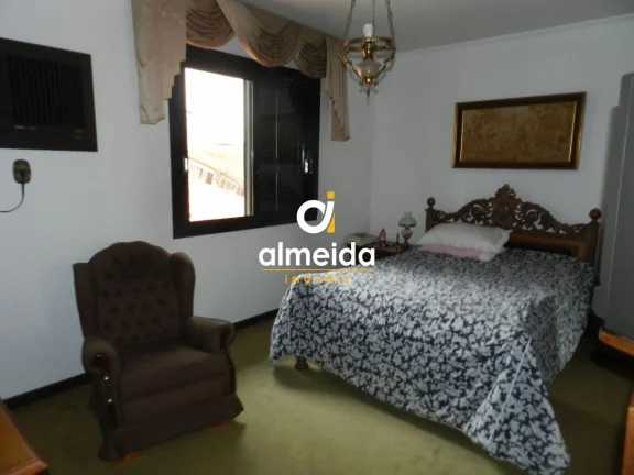 Imagem Casa a venda com terreno de 14,80 x 32,95 Rua Coronal Niederauer