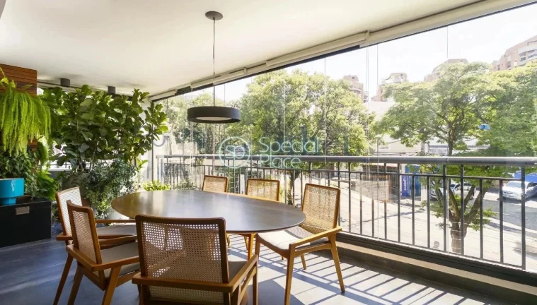 Imagem Lindo Apartamento com 191m² no Alto da Lapa. Ensolarado, com ares de casa! Todo reformado, varanda ...