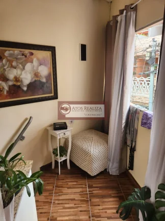 Imagem Assobradado de 2 dormitórios em Jardim Azano I - São Paulo por R$ 200.000 para venda e locação