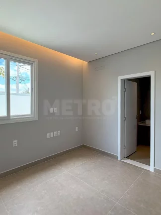 Imagem Casa à venda no Cond. Buona Vita com 3 suítes, Gourmet, piscina, Petrolina-PE