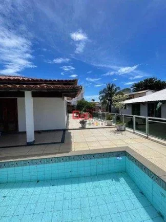 Imagem Casa com 4 dormitórios à venda, 600 m² por R$ 2.000.000,00 - Ogiva - Cabo Frio/RJ