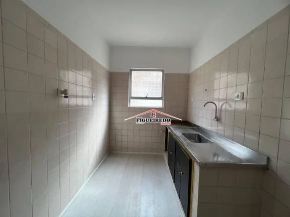 Imagem Kitnet com 1 dormitório à venda, 32 m² por R$ 215.000,00 - Boqueirão - Praia Grande/SP