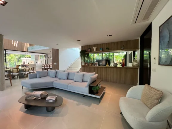 Imagem Casa de Luxo à Venda em Riviera de São Lourenço Módulo 24: 5 Quartos, 5 Suítes, 3 Salas, 6 Vagas de Garagem, 395,00m² de Área