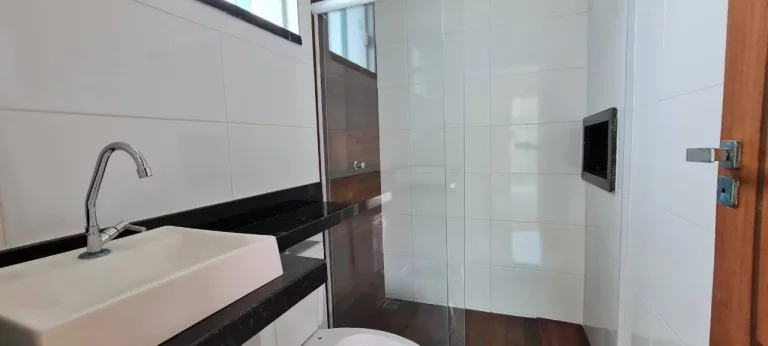 Imagem Duplex estilo contemporâneo em Itaipuaçu Maricá