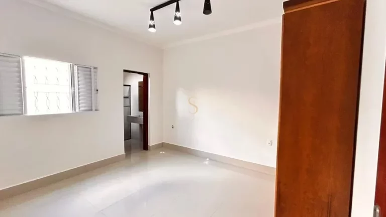 Imagem Casa tipo para venda em Residencial Irineu Zanetti com 3 quartos, sendo 2 suítes, 166m2