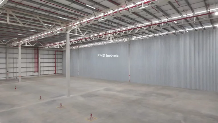 Imagem Aluguel de Galpão Comercial de 14.236m² com 244 Vagas em Maria Imaculada, Embu das Artes-SP