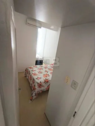 Imagem Apartamento à venda em Copacabana, com 85m2, 2 quartos + Dependências.