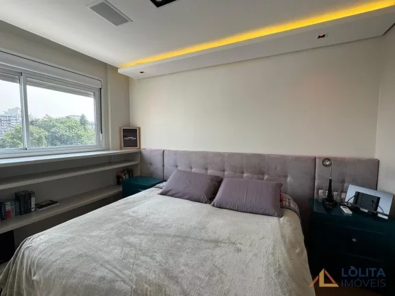 Imagem Apartamento à Venda no Centro, 3 quartos e 3 vagas em Florianópolis/SC.