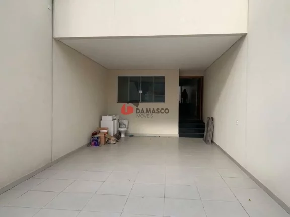 Imagem Sobrado à venda 3 Quartos, 3 Suites, 4 Vagas, Campestre, Santo André - SP
