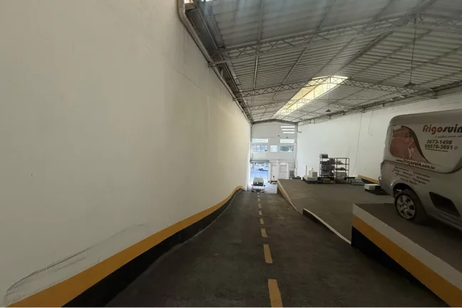 Imagem Galpão versátil com 454 m² na Lapa – Excelente Localização