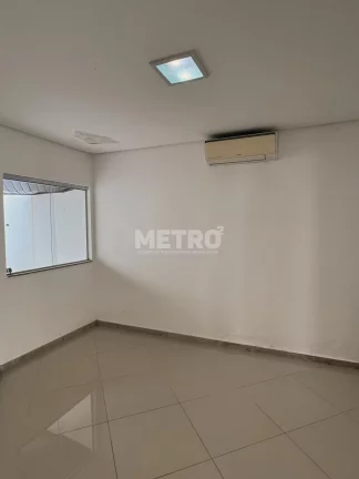 Imagem Casa, Cond. Água Viva, Piscina, Gourmet com churrasqueira, 4 4, sendo 2 suítes