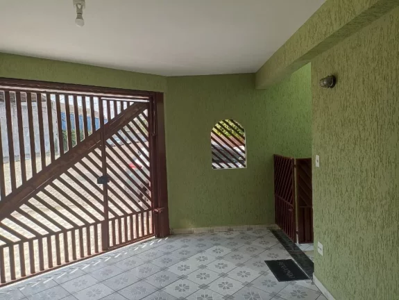 Imagem Sobrado com 3 dormitórios à venda, 191 m² por R$ 640.000,00 - Vila Maria de Maggi - Suzano/SP