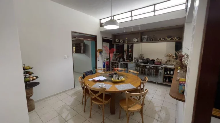 Imagem Casa à venda com 4 Quartos, 1 Suites, 3 Vagas, no Bessa – apenas 400m da praia!