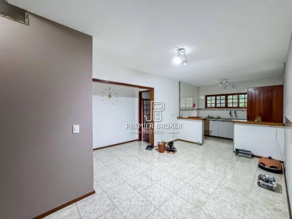Imagem Casa à venda, 204 m² por R$ 800.000,00 - Alto - Teresópolis/RJ