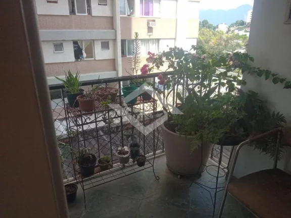 Imagem Apartamento de 2 Quartos para Venda no Tanque com 81 m²