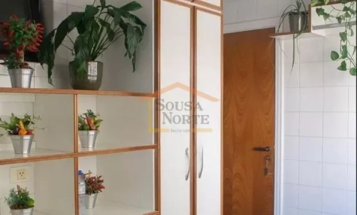 Imagem Apartamento à venda, 220 m², dispõe de 4 dormitórios, sendo com 4 suítes, 5 banheiros. Conta co...