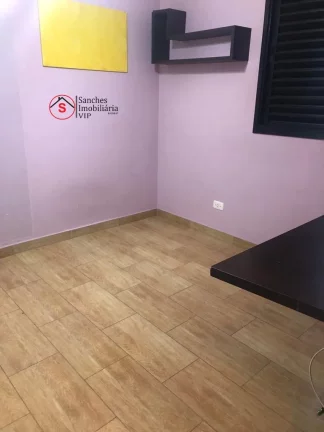 Imagem Aconchegante apartamento à venda com 2 quartos, sendo 1 suíte, e 2 banheiros no total. O condomínio ?(C) bem equipado com diversas instalações, apropriad