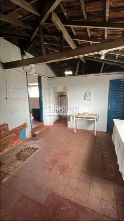 Imagem Encantadora Chácara com 2.000 m² de área, toda murada no Recanto das Flores, Uberaba